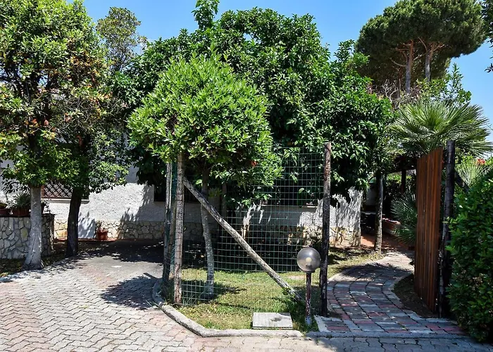 Awesome Home In Terracina With Wifi