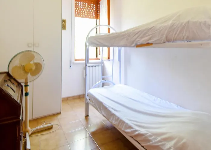 Awesome Home In Terracina With Wifi